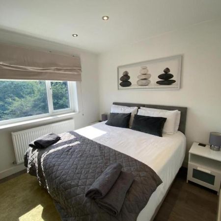 Quiet North London - 2 X Double Bedrooms - Close To Station And 20Mins Central London Totteridge Exterior photo